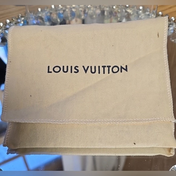 LV BUNDLE Epi red key holder and Elise wallet and dust bag  Authentic - Picture 10 of 15